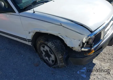 1997 Chevrolet T10 Ls Sportside z USA, uszkodzony, nr VIN 1GCDT19X8V8150140